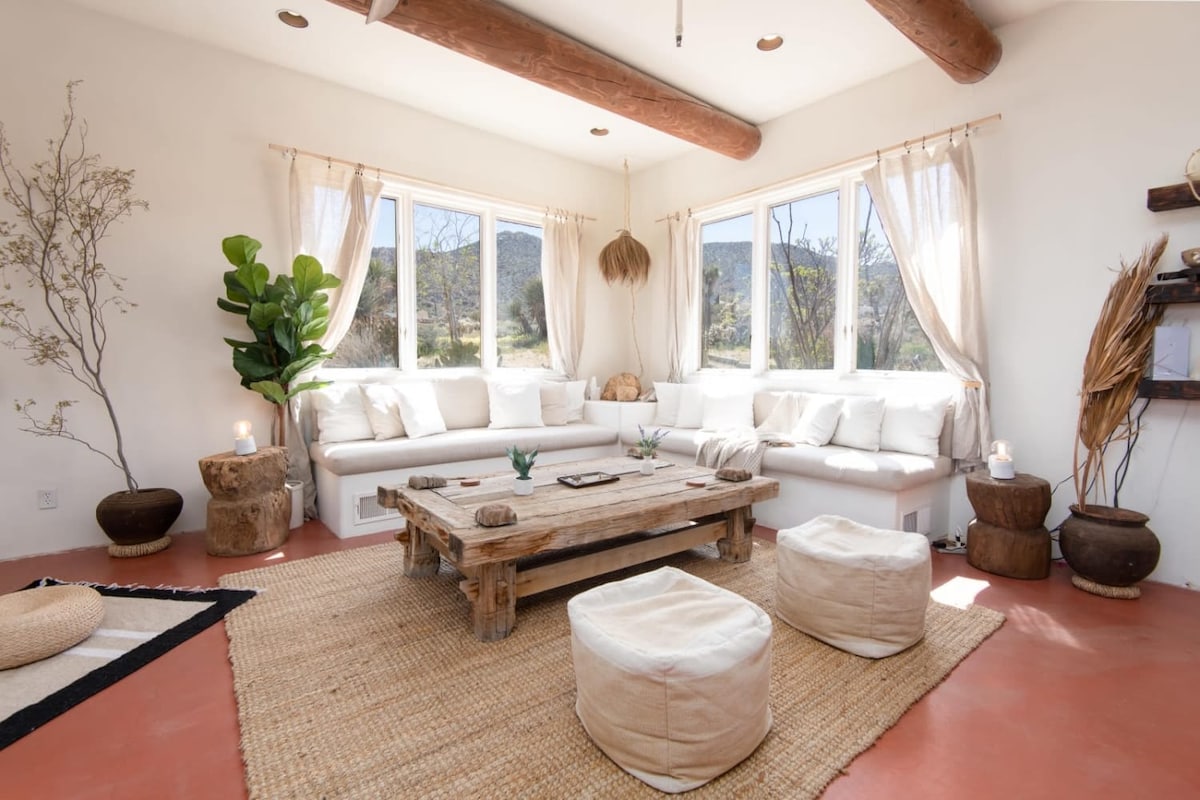grand room